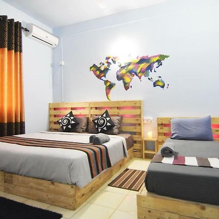 Yoyo Airport Hostel Negombo Exterior foto